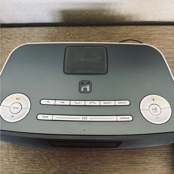 iHome Bluetooth Stereo FM Clock Radio - Picture 2 of 7